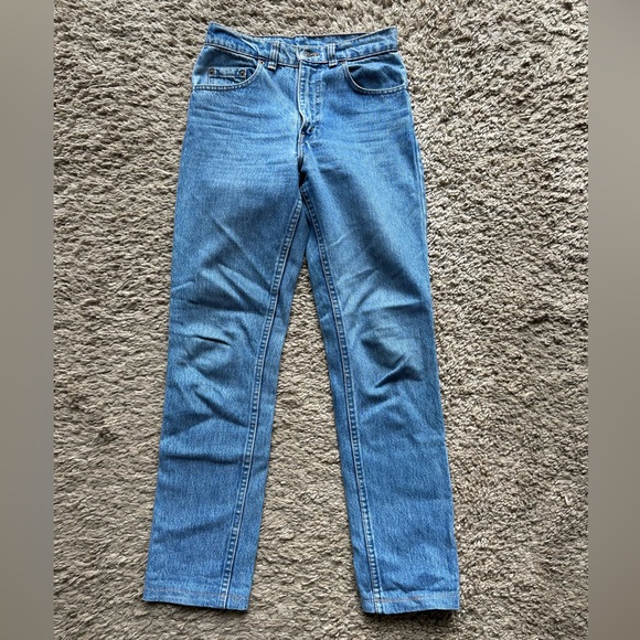 Vintage Levi’s Straight Leg Jeans - Picture 2 of 5